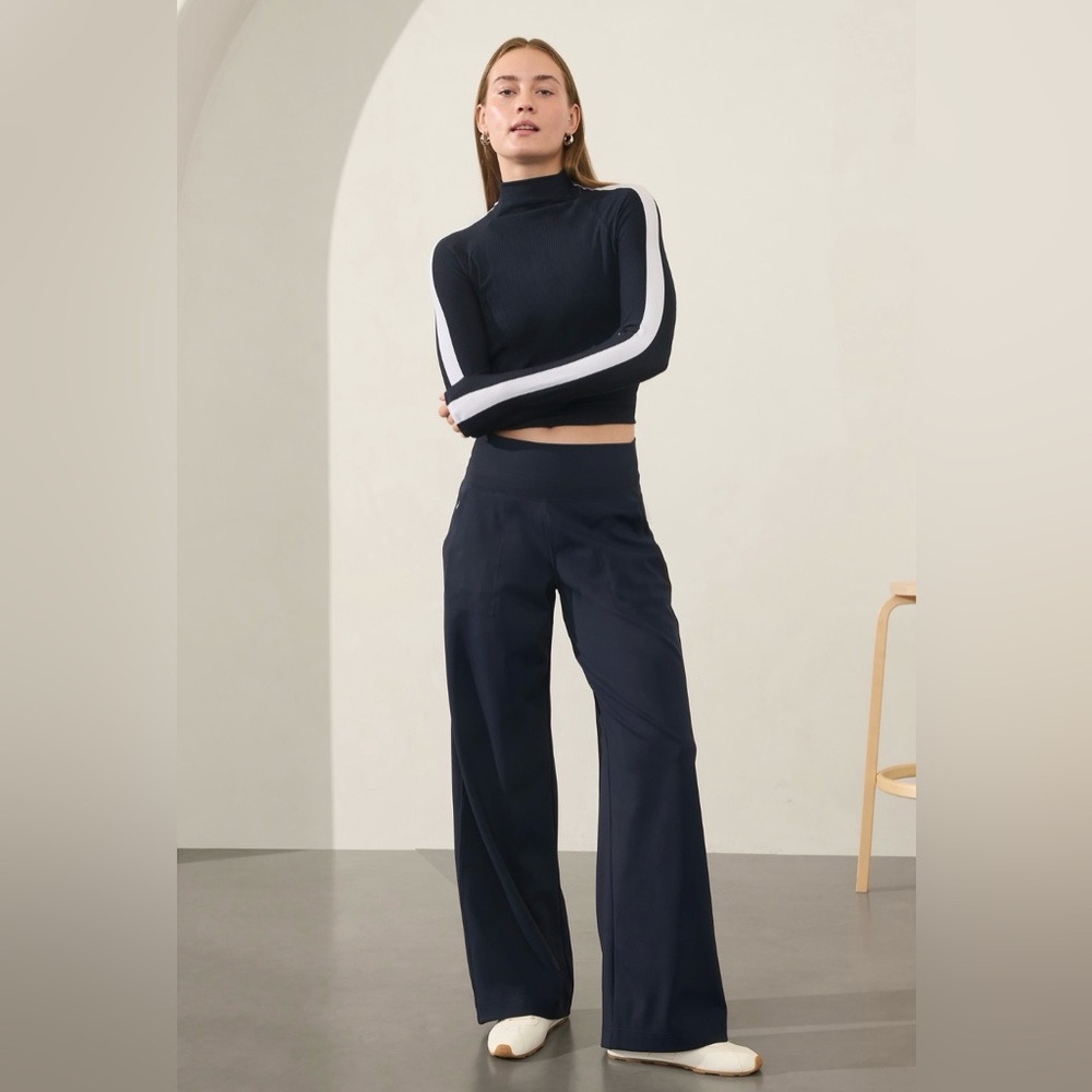 NWT-Athleta Navy Venice Wide Leg Pant, Small